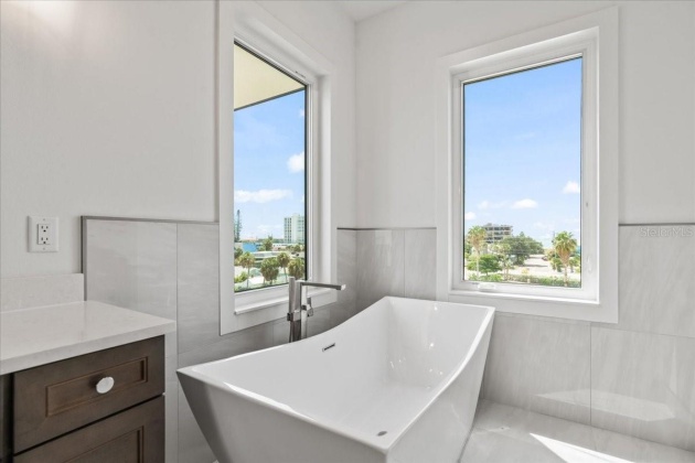 109 PUNTA VISTA DRIVE, ST PETE BEACH, Florida 33706, 4 Bedrooms Bedrooms, ,4 BathroomsBathrooms,Residential,For Sale,PUNTA VISTA DRIVE,MFRU8205501