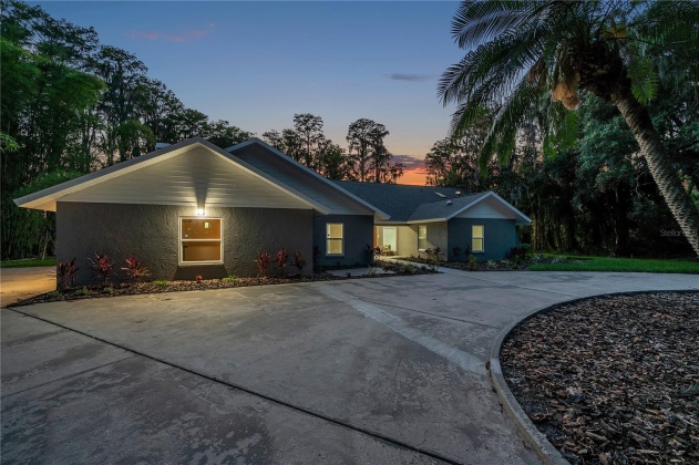 15830 RYE LANE, TAMPA, Florida 33625, 6 Bedrooms Bedrooms, ,4 BathroomsBathrooms,Residential,For Sale,RYE,MFRU8197950