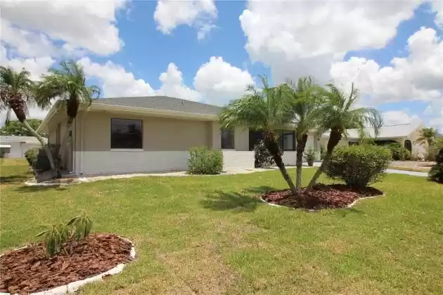 674 FORT DUQUESNA DRIVE, SUN CITY CENTER, Florida 33573, 2 Bedrooms Bedrooms, ,2 BathroomsBathrooms,Residential,For Sale,FORT DUQUESNA,MFRT3457420