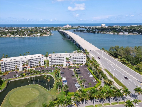 5701 BAHIA DEL MAR CIRCLE, ST PETERSBURG, Florida 33715, 2 Bedrooms Bedrooms, ,2 BathroomsBathrooms,Residential,For Sale,BAHIA DEL MAR,MFRU8209489