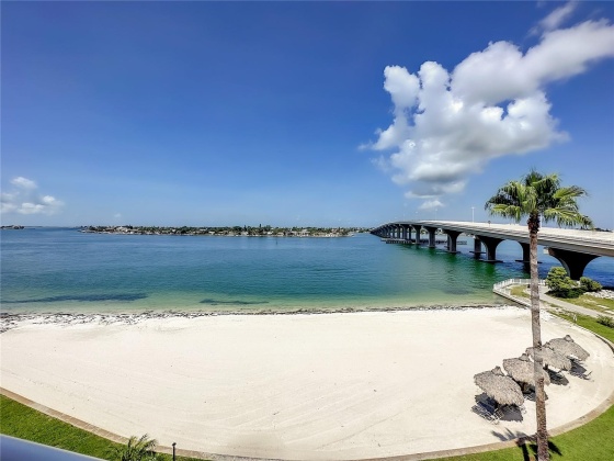 5701 BAHIA DEL MAR CIRCLE, ST PETERSBURG, Florida 33715, 2 Bedrooms Bedrooms, ,2 BathroomsBathrooms,Residential,For Sale,BAHIA DEL MAR,MFRU8209489