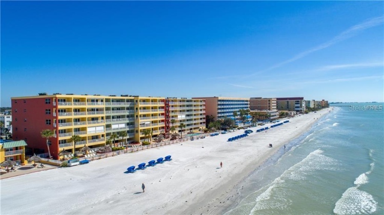 17200 GULF BOULEVARD, NORTH REDINGTON BEACH, Florida 33708, 1 Bedroom Bedrooms, ,1 BathroomBathrooms,Residential,For Sale,GULF,MFRU8209514