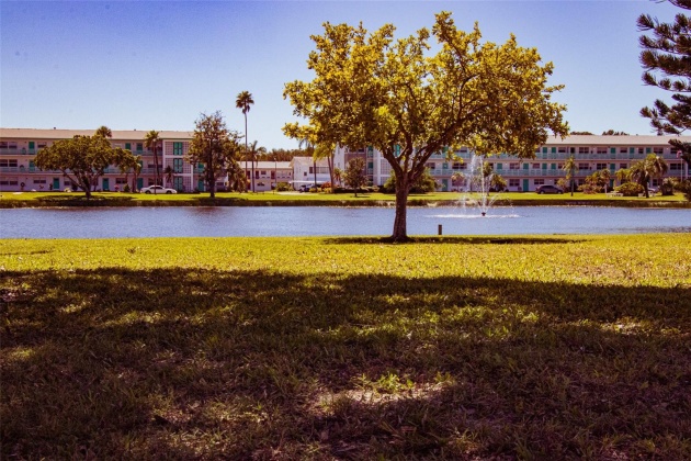 5945 21ST STREET, ST PETERSBURG, Florida 33714, 1 Bedroom Bedrooms, ,1 BathroomBathrooms,Residential,For Sale,21ST,MFRU8183999