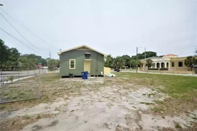 3009 13TH STREET, TAMPA, Florida 33605, 3 Bedrooms Bedrooms, ,1 BathroomBathrooms,Residential,For Sale,13TH,MFRT3449999