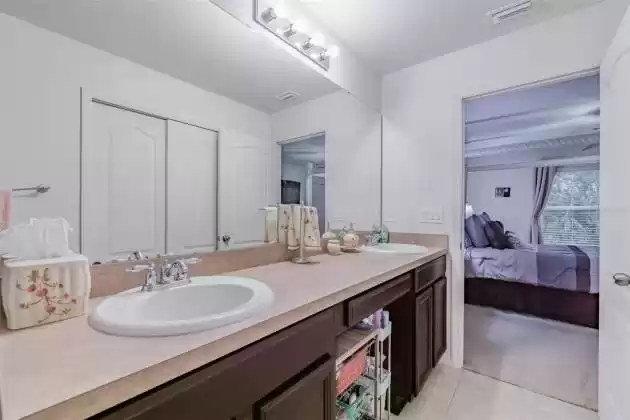 8728 TURNSTONE HAVEN PLACE, TAMPA, Florida 33619, 2 Bedrooms Bedrooms, ,2 BathroomsBathrooms,Residential,For Sale,TURNSTONE HAVEN,MFRO6140755
