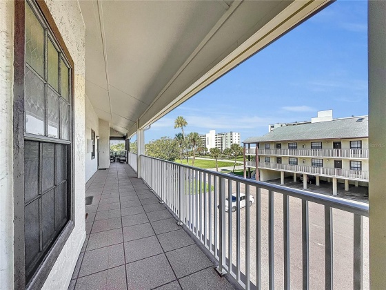 340 CAUSEWAY BOULEVARD, DUNEDIN, Florida 34698, 2 Bedrooms Bedrooms, ,2 BathroomsBathrooms,Residential,For Sale,CAUSEWAY,MFRT3472213