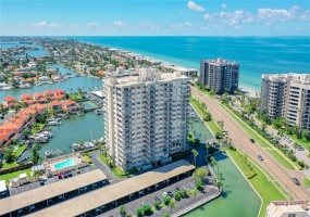 1621 GULF BOULEVARD, CLEARWATER, Florida 33767, 2 Bedrooms Bedrooms, ,2 BathroomsBathrooms,Residential,For Sale,GULF,MFRT3472486