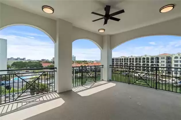 211 DOLPHIN POINT, CLEARWATER, Florida 33767, 4 Bedrooms Bedrooms, ,2 BathroomsBathrooms,Residential,For Sale,DOLPHIN,MFRU8214464