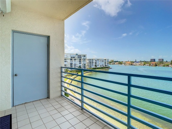 7984 SAILBOAT KEY BLVD S, SOUTH PASADENA, Florida 33707, 2 Bedrooms Bedrooms, ,2 BathroomsBathrooms,Residential,For Sale,SAILBOAT KEY BLVD S,MFRU8216002