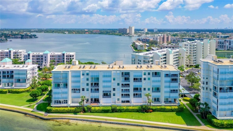 7984 SAILBOAT KEY BLVD S, SOUTH PASADENA, Florida 33707, 2 Bedrooms Bedrooms, ,2 BathroomsBathrooms,Residential,For Sale,SAILBOAT KEY BLVD S,MFRU8216002