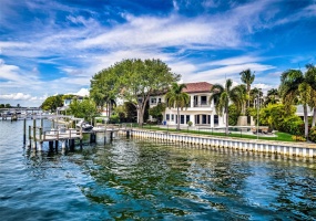 3110 BAYSHORE BOULEVARD, ST PETERSBURG, Florida 33703, 6 Bedrooms Bedrooms, ,5 BathroomsBathrooms,Residential,For Sale,BAYSHORE,MFRU8216452