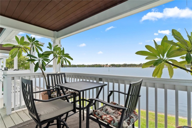 5003 STARFISH DRIVE, ST PETERSBURG, Florida 33705, 1 Bedroom Bedrooms, ,1 BathroomBathrooms,Residential,For Sale,STARFISH,MFRT3471443