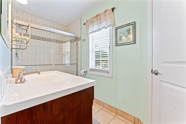 5003 STARFISH DRIVE, ST PETERSBURG, Florida 33705, 1 Bedroom Bedrooms, ,1 BathroomBathrooms,Residential,For Sale,STARFISH,MFRT3471443