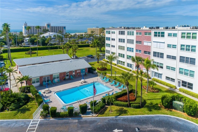 5575 GULF BOULEVARD, ST PETE BEACH, Florida 33706, 2 Bedrooms Bedrooms, ,2 BathroomsBathrooms,Residential,For Sale,GULF,MFRU8201455