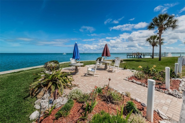 9 FORBES PLACE, DUNEDIN, Florida 34698, 2 Bedrooms Bedrooms, ,2 BathroomsBathrooms,Residential,For Sale,FORBES,MFRU8204193