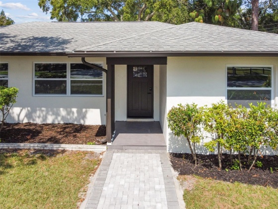 300 CORBETT STREET, BELLEAIR, Florida 33756, 3 Bedrooms Bedrooms, ,3 BathroomsBathrooms,Residential,For Sale,CORBETT,MFRW7858903