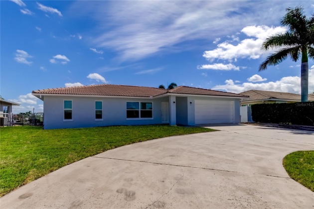 5448 LEEWARD LANE, NEW PORT RICHEY, Florida 34652, 3 Bedrooms Bedrooms, ,3 BathroomsBathrooms,Residential,For Sale,LEEWARD,MFRW7858939