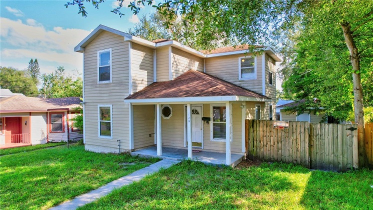 720 NEWTON AVENUE, ST PETERSBURG, Florida 33701, 4 Bedrooms Bedrooms, ,2 BathroomsBathrooms,Residential,For Sale,NEWTON,MFRT3479709