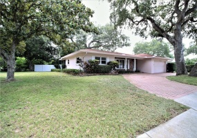 1001 BROOKSIDE DRIVE, CLEARWATER, Florida 33764, 3 Bedrooms Bedrooms, ,2 BathroomsBathrooms,Residential,For Sale,BROOKSIDE,MFRU8216131