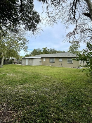 1212 NORWOOD AVENUE, CLEARWATER, Florida 33756, 3 Bedrooms Bedrooms, ,1 BathroomBathrooms,Residential,For Sale,NORWOOD,MFRT3480912