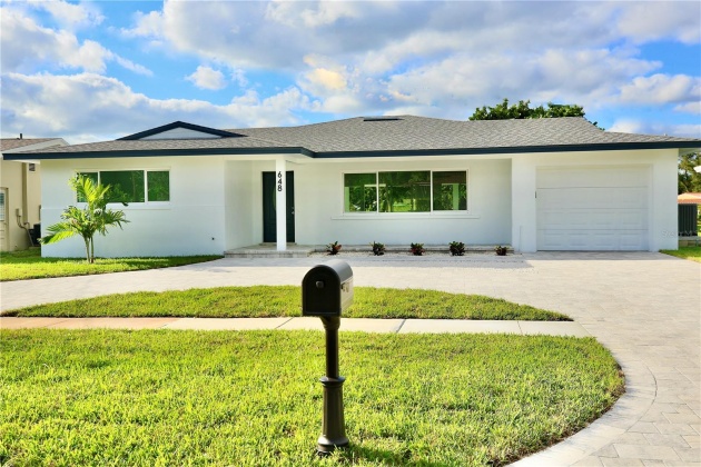 648 SHORE DRIVE, LARGO, Florida 33771, 2 Bedrooms Bedrooms, ,2 BathroomsBathrooms,Residential,For Sale,SHORE,MFRU8217985