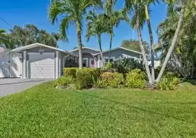 650 NORMANDY ROAD, MADEIRA BEACH, Florida 33708, 3 Bedrooms Bedrooms, ,2 BathroomsBathrooms,Residential,For Sale,NORMANDY,MFRO6151695