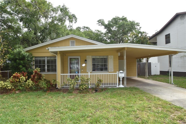 619 GLENOAK STREET, ST PETERSBURG, Florida 33703, 2 Bedrooms Bedrooms, ,1 BathroomBathrooms,Residential,For Sale,GLENOAK,MFRU8218419