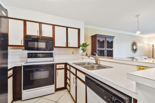 2400 FEATHER SOUND DRIVE, CLEARWATER, Florida 33762, 1 Bedroom Bedrooms, ,1 BathroomBathrooms,Residential,For Sale,FEATHER SOUND,MFRT3468484