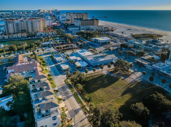 605 POINSETTIA AVENUE, CLEARWATER, Florida 33767, 4 Bedrooms Bedrooms, ,2 BathroomsBathrooms,Residential,For Sale,POINSETTIA,MFRU8216866