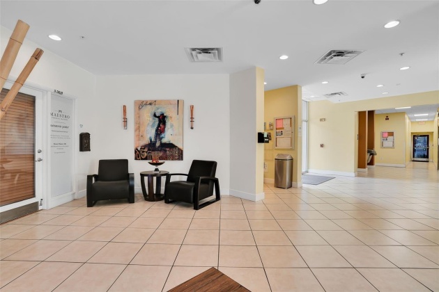 470 3RD STREET, ST PETERSBURG, Florida 33701, 1 Bedroom Bedrooms, ,1 BathroomBathrooms,Residential,For Sale,3RD,MFRU8202267