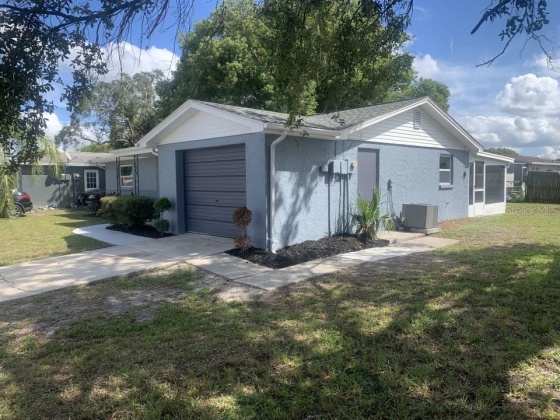 7234 OAK CREST DRIVE, PORT RICHEY, Florida 34668, 2 Bedrooms Bedrooms, ,1 BathroomBathrooms,Residential,For Sale,OAK CREST,MFRO6152328