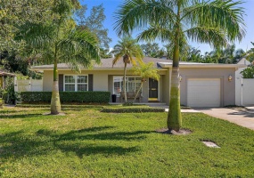 291 CATALAN BLVD NE, ST PETERSBURG, Florida 33704, 3 Bedrooms Bedrooms, ,2 BathroomsBathrooms,Residential,For Sale,CATALAN BLVD NE,MFRU8220302