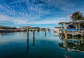 732 HARBOR ISLAND, CLEARWATER, Florida 33767, 4 Bedrooms Bedrooms, ,3 BathroomsBathrooms,Residential,For Sale,HARBOR,MFRU8220450