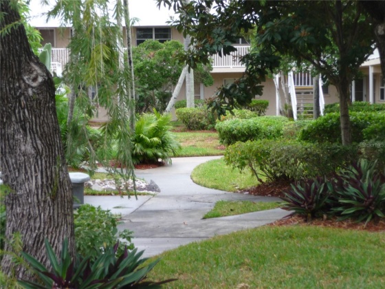 10033 64TH AVENUE, ST PETERSBURG, Florida 33708, 1 Bedroom Bedrooms, ,1 BathroomBathrooms,Residential,For Sale,64TH,MFRU8221514