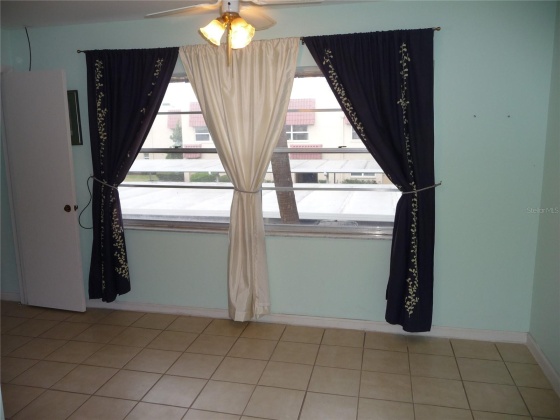 10033 64TH AVENUE, ST PETERSBURG, Florida 33708, 1 Bedroom Bedrooms, ,1 BathroomBathrooms,Residential,For Sale,64TH,MFRU8221514