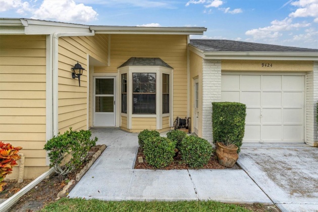 9424 ROCKBRIDGE CIRCLE, NEW PORT RICHEY, Florida 34655, 2 Bedrooms Bedrooms, ,2 BathroomsBathrooms,Residential,For Sale,ROCKBRIDGE,MFRW7859838