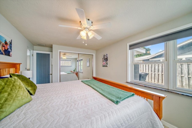 17602 STERLING TERRACE, REDINGTON SHORES, Florida 33708, 2 Bedrooms Bedrooms, ,2 BathroomsBathrooms,Residential,For Sale,STERLING,MFRU8221146