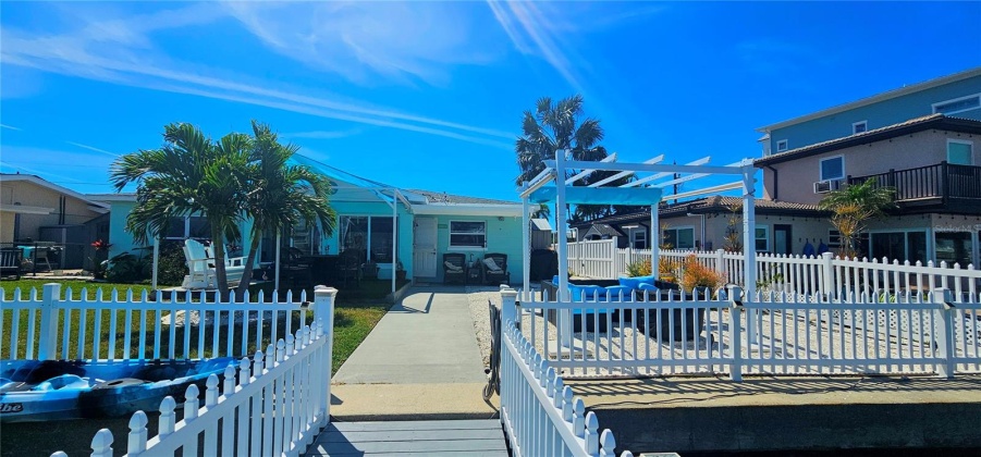 750 PRUITT DRIVE, MADEIRA BEACH, Florida 33708, 2 Bedrooms Bedrooms, ,2 BathroomsBathrooms,Residential,For Sale,PRUITT,MFRU8220735