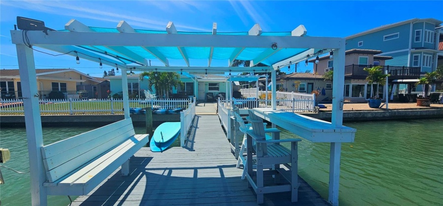 750 PRUITT DRIVE, MADEIRA BEACH, Florida 33708, 2 Bedrooms Bedrooms, ,2 BathroomsBathrooms,Residential,For Sale,PRUITT,MFRU8220735