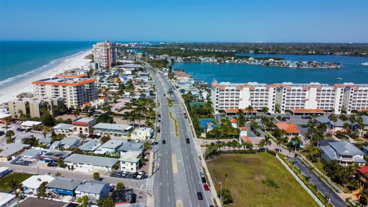 17735 GULF BLVD, REDINGTON SHORES, Florida 33708, 3 Bedrooms Bedrooms, ,3 BathroomsBathrooms,Residential,For Sale,GULF BLVD,MFRT3487486