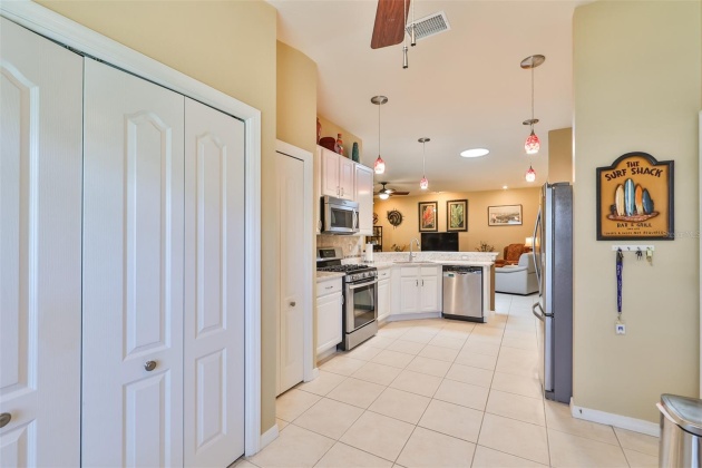 2025 GRANTHAM GREENS DRIVE, SUN CITY CENTER, Florida 33573, 2 Bedrooms Bedrooms, ,2 BathroomsBathrooms,Residential,For Sale,GRANTHAM GREENS,MFRT3487886