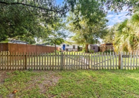 2070 29TH AVENUE, ST PETERSBURG, Florida 33713, 2 Bedrooms Bedrooms, ,1 BathroomBathrooms,Residential,For Sale,29TH,MFRU8221843