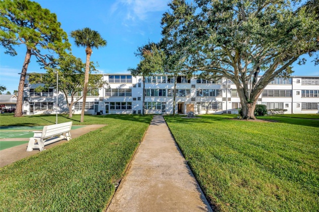 7770 DR. MARTIN LUTHER KING JR. STREET, ST PETERSBURG, Florida 33702, 1 Bedroom Bedrooms, ,1 BathroomBathrooms,Residential,For Sale,DR. MARTIN LUTHER KING JR.,MFRA4590749