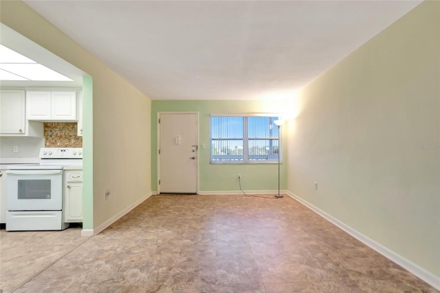 7770 DR. MARTIN LUTHER KING JR. STREET, ST PETERSBURG, Florida 33702, 1 Bedroom Bedrooms, ,1 BathroomBathrooms,Residential,For Sale,DR. MARTIN LUTHER KING JR.,MFRA4590749