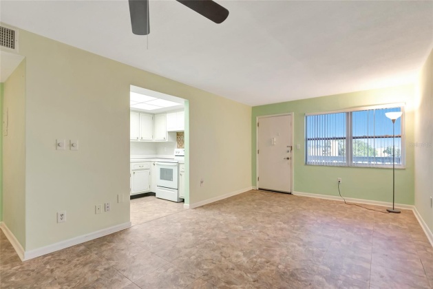 7770 DR. MARTIN LUTHER KING JR. STREET, ST PETERSBURG, Florida 33702, 1 Bedroom Bedrooms, ,1 BathroomBathrooms,Residential,For Sale,DR. MARTIN LUTHER KING JR.,MFRA4590749