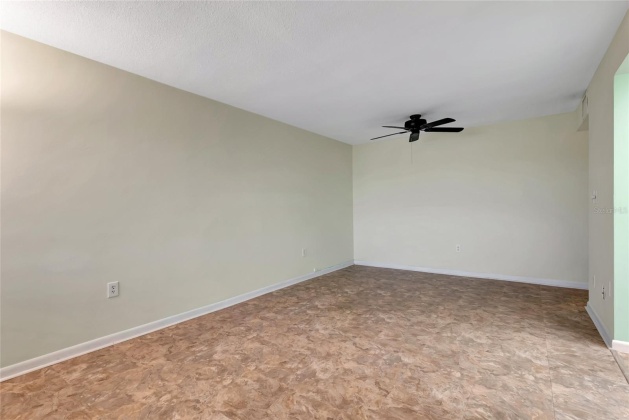 7770 DR. MARTIN LUTHER KING JR. STREET, ST PETERSBURG, Florida 33702, 1 Bedroom Bedrooms, ,1 BathroomBathrooms,Residential,For Sale,DR. MARTIN LUTHER KING JR.,MFRA4590749