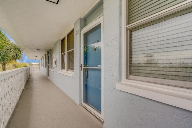 4715 BAY STREET, ST PETERSBURG, Florida 33703, 1 Bedroom Bedrooms, ,1 BathroomBathrooms,Residential,For Sale,BAY,MFRU8222422