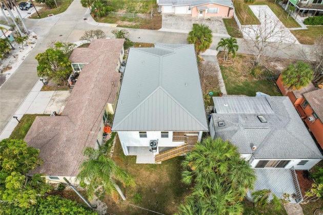 13240 2ND STREET, MADEIRA BEACH, Florida 33708, 3 Bedrooms Bedrooms, ,2 BathroomsBathrooms,Residential,For Sale,2ND,MFRT3483758