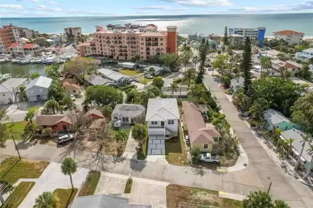 13240 2ND STREET, MADEIRA BEACH, Florida 33708, 3 Bedrooms Bedrooms, ,2 BathroomsBathrooms,Residential,For Sale,2ND,MFRT3483758