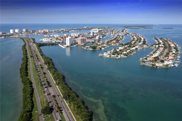 31 ISLAND WAY, CLEARWATER, Florida 33767, 1 Bedroom Bedrooms, ,1 BathroomBathrooms,Residential,For Sale,ISLAND,MFRU8222598